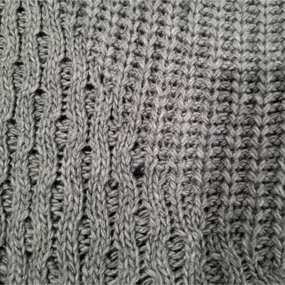 Cupcakes & Cashmere Gray Fringe Sweater size Large - Picture 10 of 10